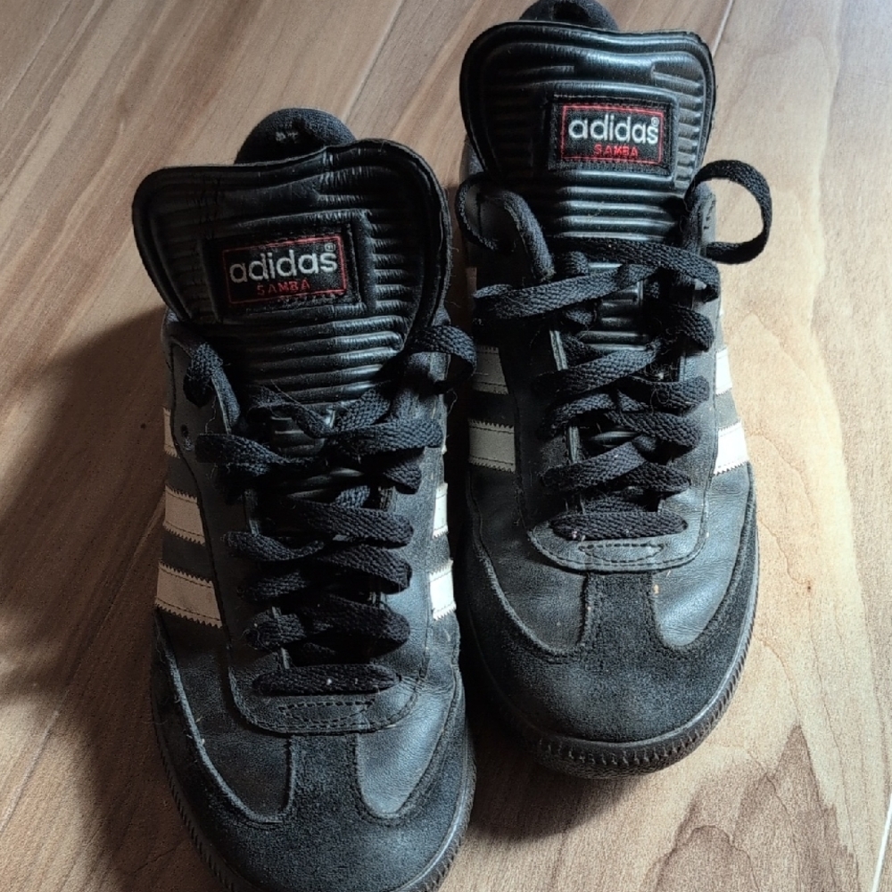 Adidas Sambas Sz 7